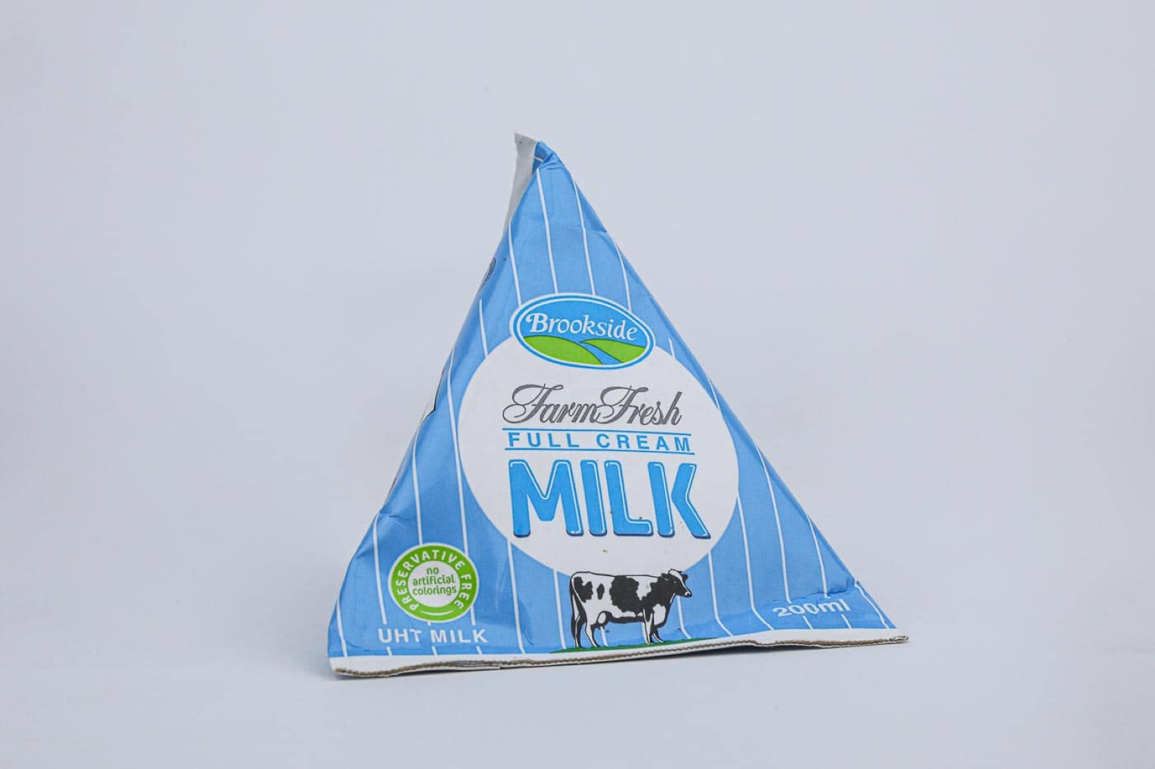 BROOKSIDE UHT WHOLE MILK TCA 200ML